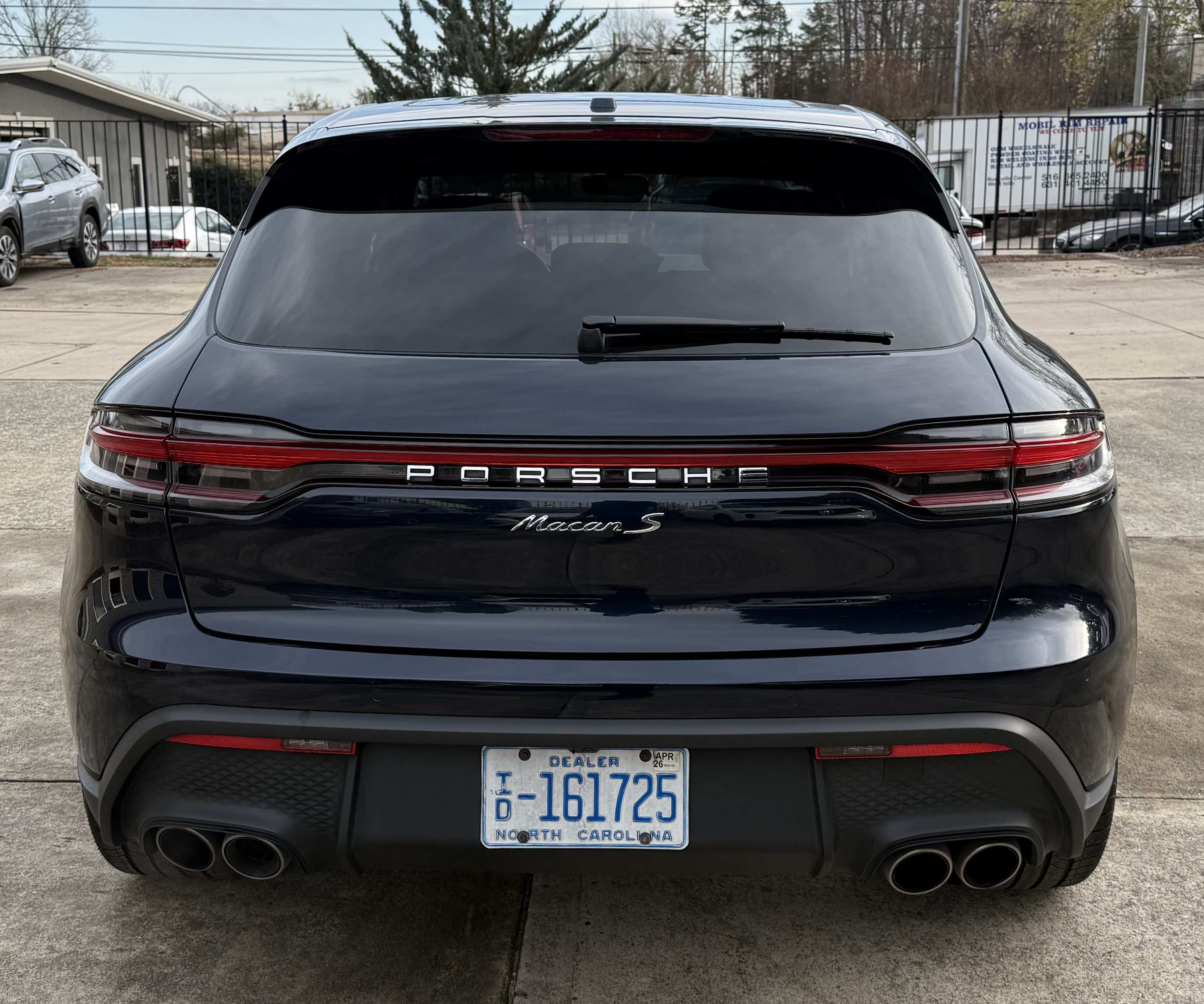 2023 Porsche Macan S - Photo 6