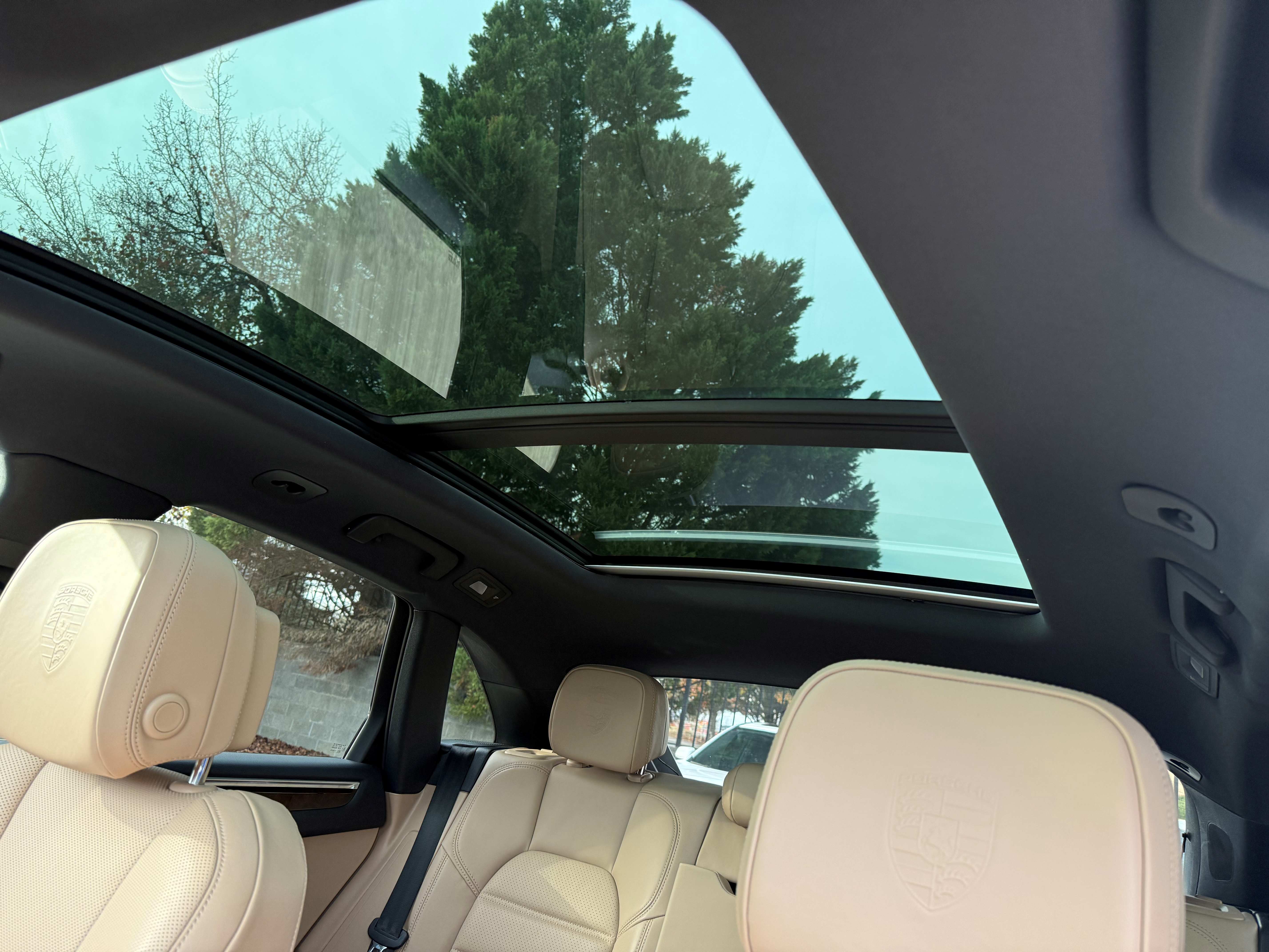 2023 Porsche Macan S - Photo 16