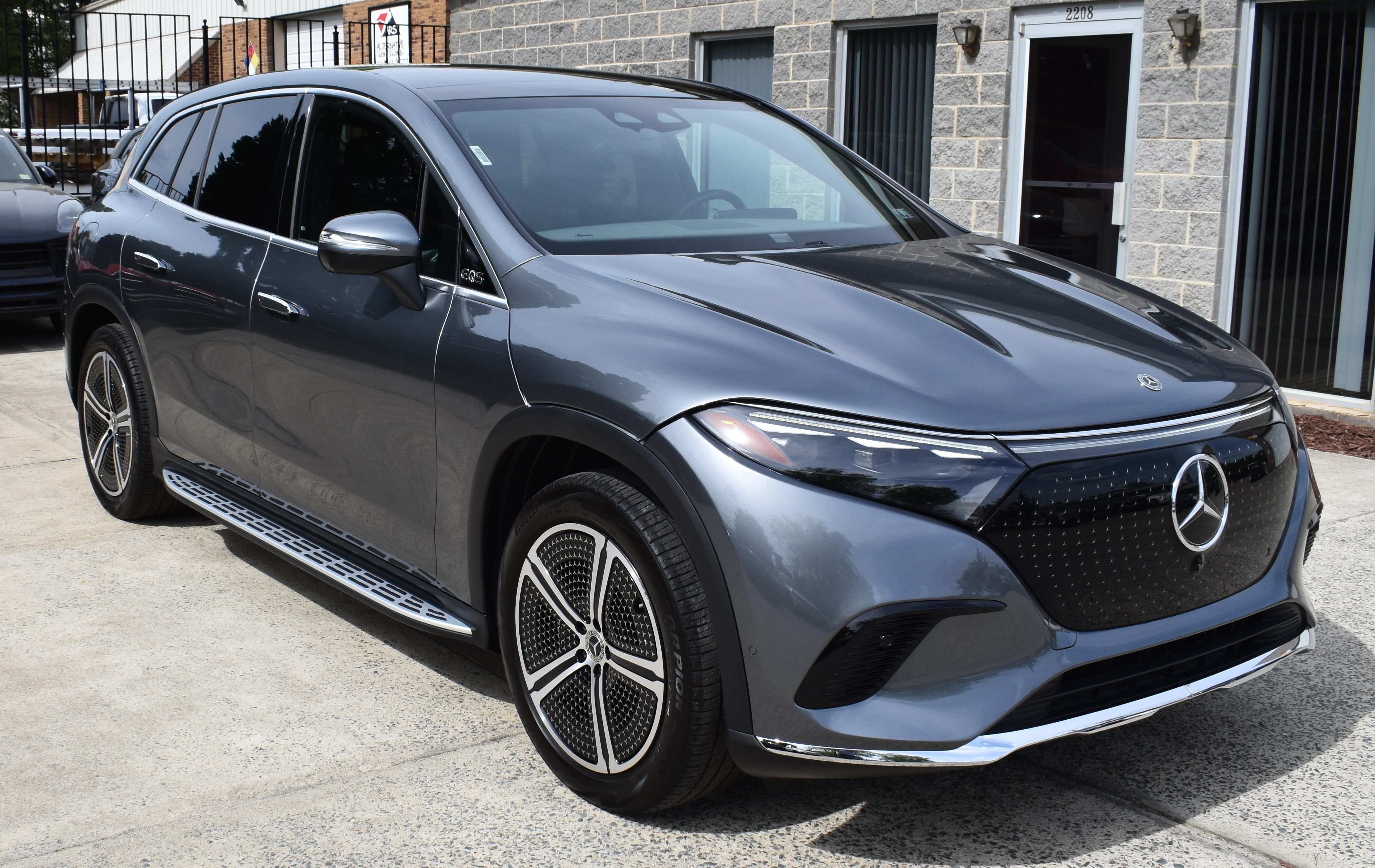2023 Mercedes-Benz EQS SUV Base - Photo 3